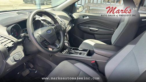 Blue 2018 Ford Escape SE
