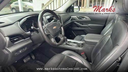 Mosaic Black Metallic 2018 Chevrolet Traverse LT Leather