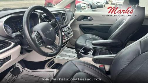 2020 Chrysler Pacifica Touring L