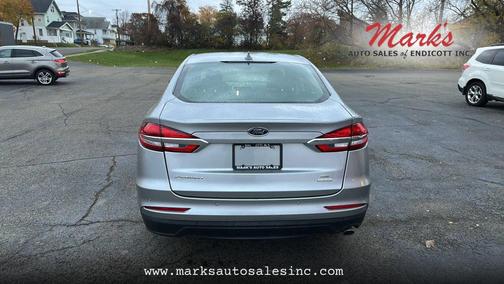 2020 Ford Fusion SE