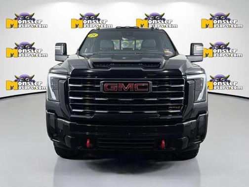 Onyx Black 2025 GMC Sierra 2500 AT4