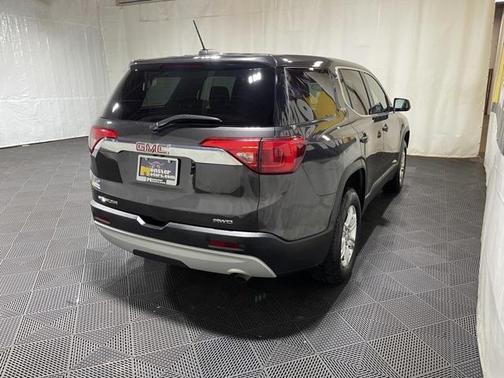 2018 GMC Acadia SLE-1