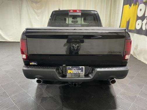 2019 RAM 1500 SLT