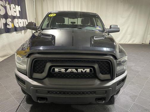2019 RAM 1500 SLT