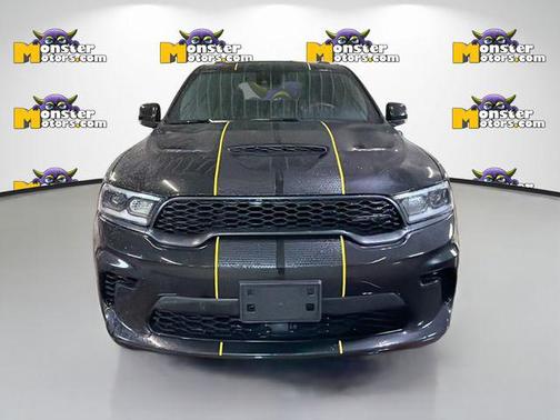 DB Black Crystal Clearcoat 2024 Dodge Durango SRT 392