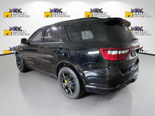 DB Black Crystal Clearcoat 2024 Dodge Durango SRT 392