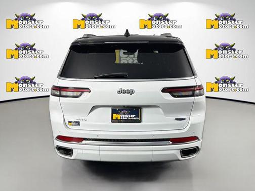 Bright White Clearcoat 2023 Jeep Grand Cherokee L Summit