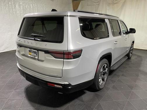 2024 Jeep Wagoneer L Series III 4x4
