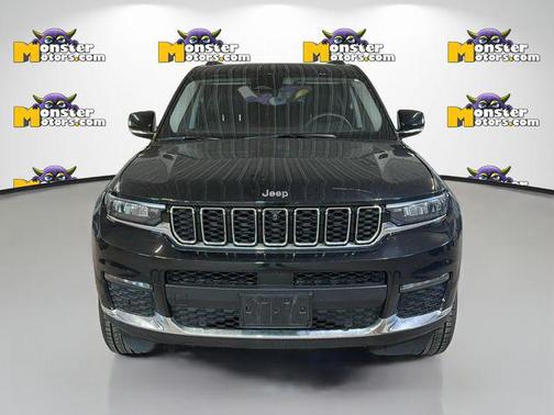 Diamond Black Crystal Pearlcoat 2023 Jeep Grand Cherokee L Limited