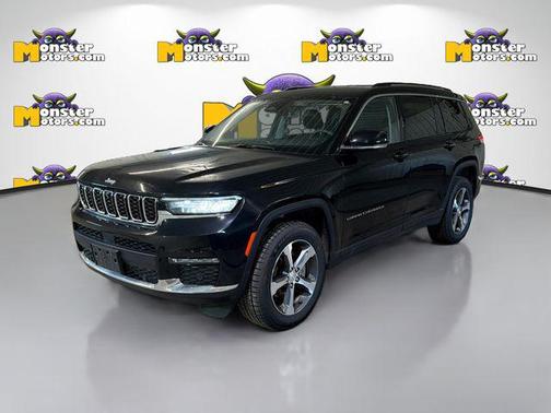 Diamond Black Crystal Pearlcoat 2023 Jeep Grand Cherokee L Limited