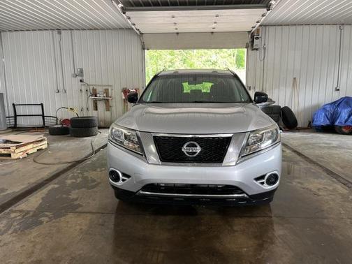 2013 Nissan Pathfinder SV