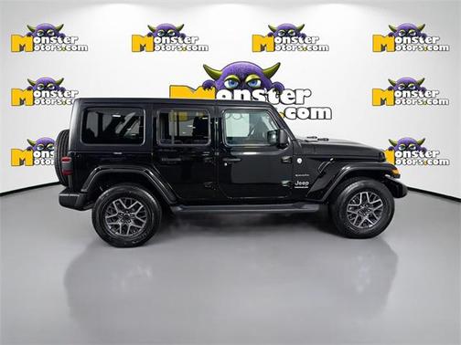 2024 Jeep Wrangler 4-Door Sahara