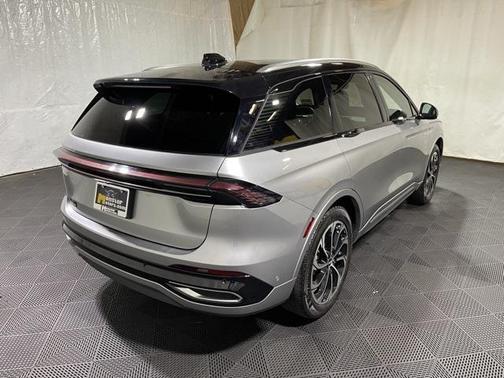 2024 Lincoln Nautilus Reserve