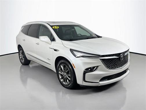 2022 Buick Enclave AWD Avenir