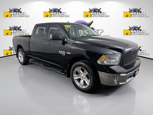 Diamond Black Crystal Pearlcoat 2022 RAM 1500 Tradesman