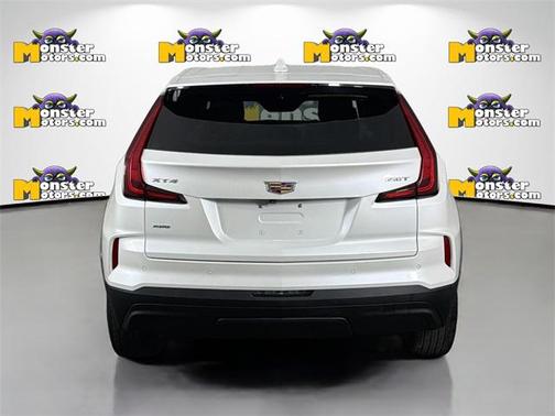 2024 Cadillac XT4 Luxury
