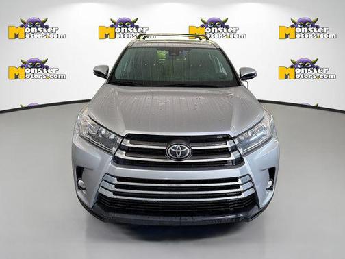 Predawn Gray Mica 2019 Toyota Highlander