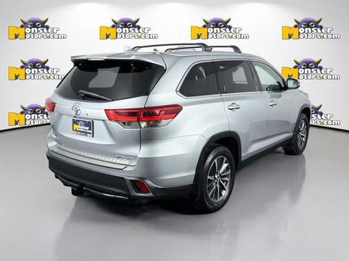 Predawn Gray Mica 2019 Toyota Highlander XLE