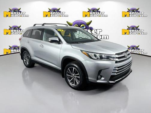 Predawn Gray Mica 2019 Toyota Highlander XLE