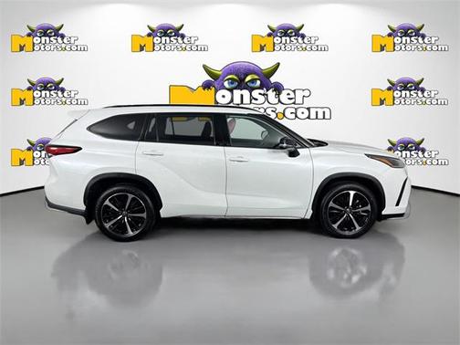 2022 Toyota Highlander XSE