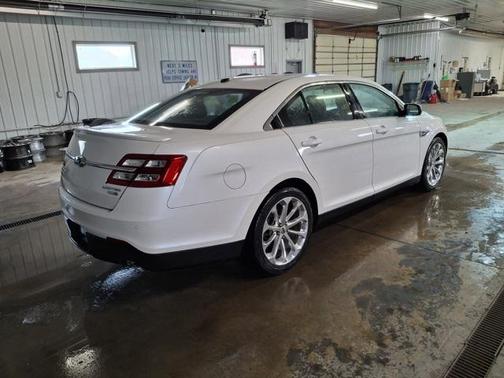 2016 Ford Taurus Limited