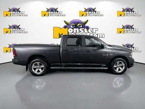 Granite Crystal Metallic Clearcoat 2014 RAM 1500 Sport