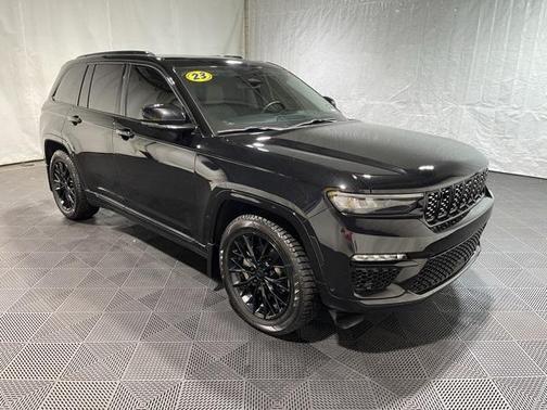 2023 Jeep Grand Cherokee Summit