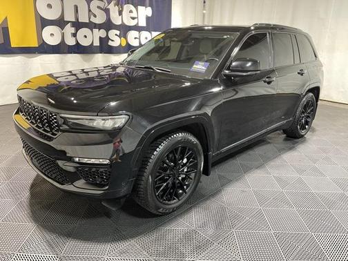 2023 Jeep Grand Cherokee Summit