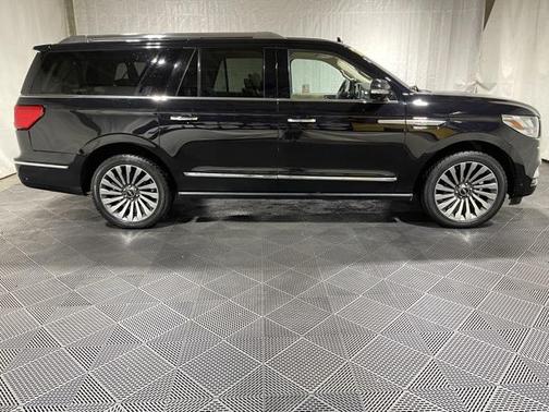 2019 Lincoln Navigator L Reserve