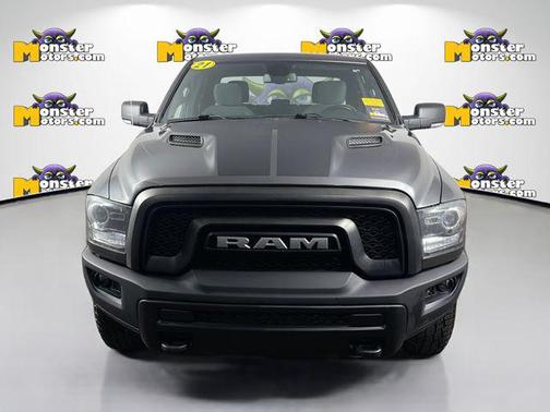 Granite Crystal Metallic Clearcoat 2021 RAM 1500 Classic SLT