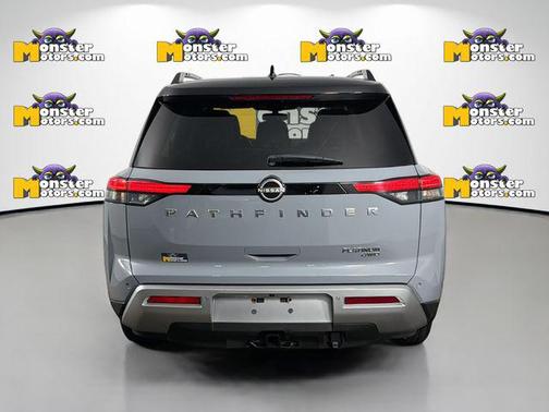 Gray 2022 Nissan Pathfinder Platinum 4WD