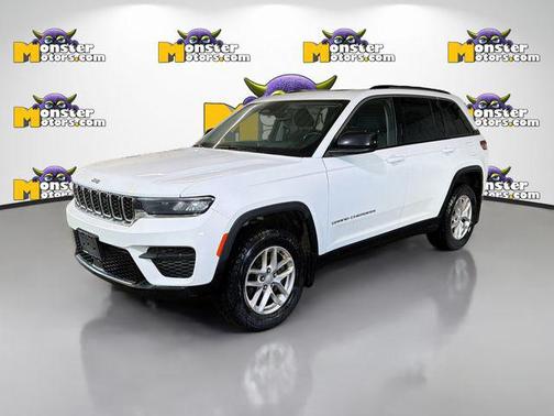 2022 Jeep Grand Cherokee Laredo