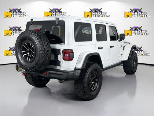 Bright White Clearcoat 2024 Jeep Wrangler Rubicon