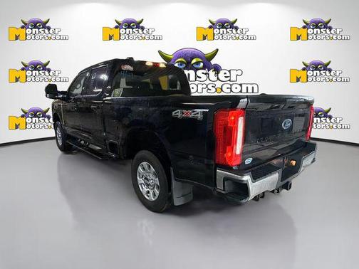 Agate Black Metallic 2024 Ford F-250 XLT