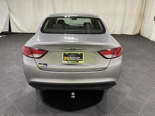 2016 Chrysler 200 LX