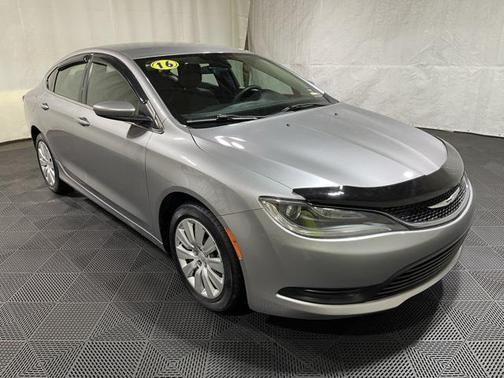 2016 Chrysler 200 LX