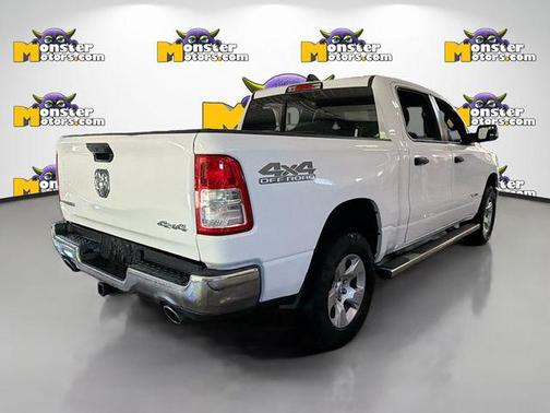 Bright White Clearcoat 2023 RAM 1500 Big Horn/Lone Star