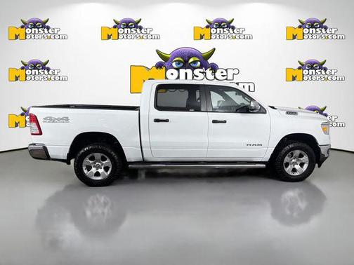 Bright White Clearcoat 2023 RAM 1500 Big Horn/Lone Star