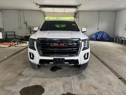 2023 GMC Yukon XL 4WD AT4