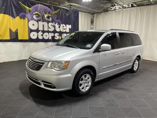 2011 Chrysler Town & Country Touring