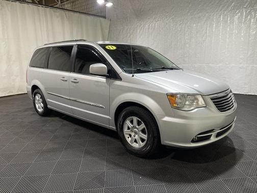 2011 Chrysler Town & Country Touring