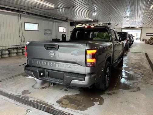 2022 Nissan Frontier SV