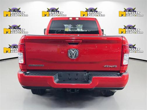 2024 RAM 2500 Big Horn Crew Cab 4x4 6'4' Box