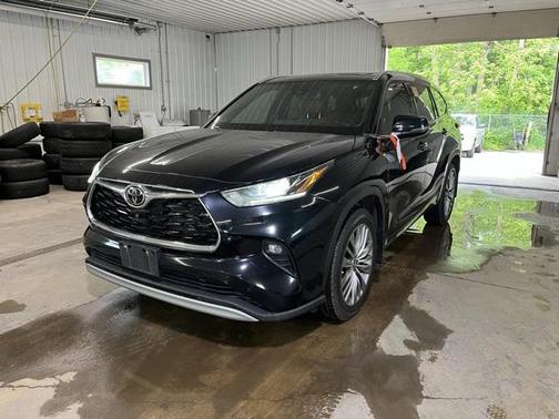 2021 Toyota Highlander Platinum