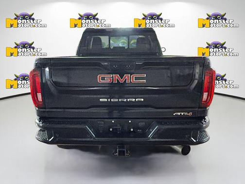 Black 2022 GMC Sierra 2500 AT4