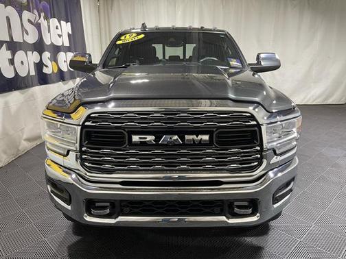 2019 RAM 3500 Limited Crew Cab 4x4 6'4' Box