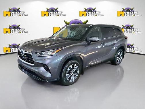 2024 Toyota Highlander Hybrid XLE