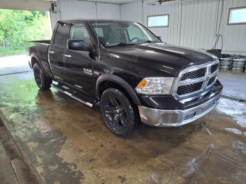 2016 RAM 1500 SLT
