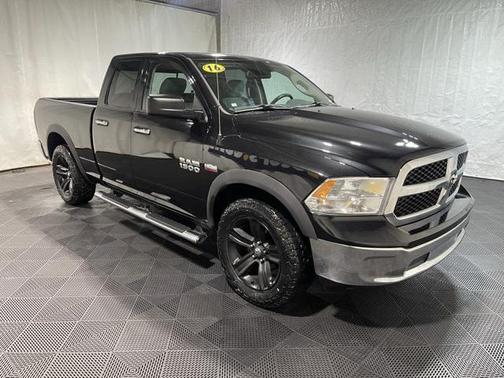 2016 RAM 1500 SLT