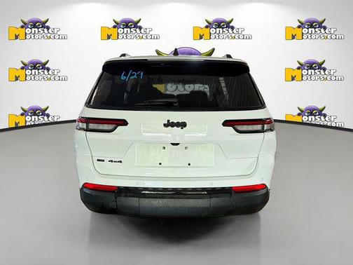 Bright White Clearcoat 2021 Jeep Grand Cherokee L Altitude